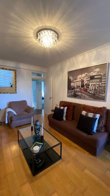 2 Bedroom Flat In Camberwell Green - Central Location With Excellent Connections To Tourist Attractions And Main London Airports Bagian luar foto